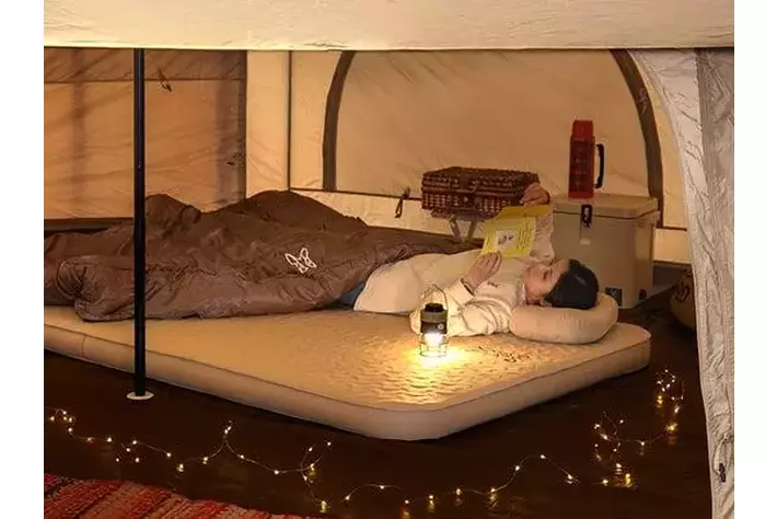 DODの最強マットが30%小型化。1万円台で買える厚さ10cmの快眠