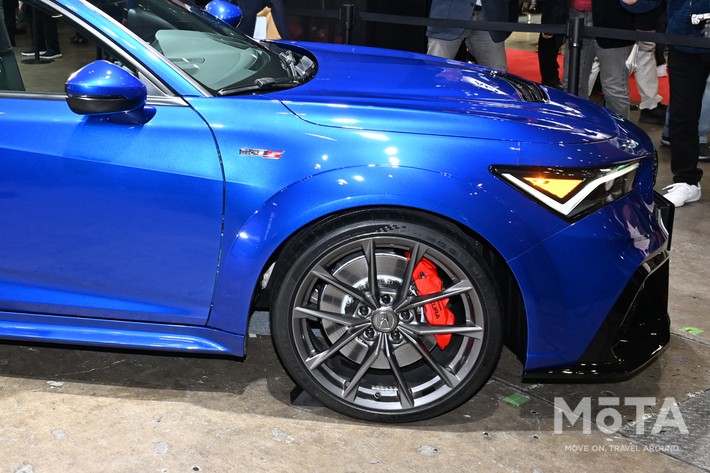 ［8/27］新型インテグラ 外観 フロントフェンダー：力強さを感じさせる大胆な張り出しのブリスター形状