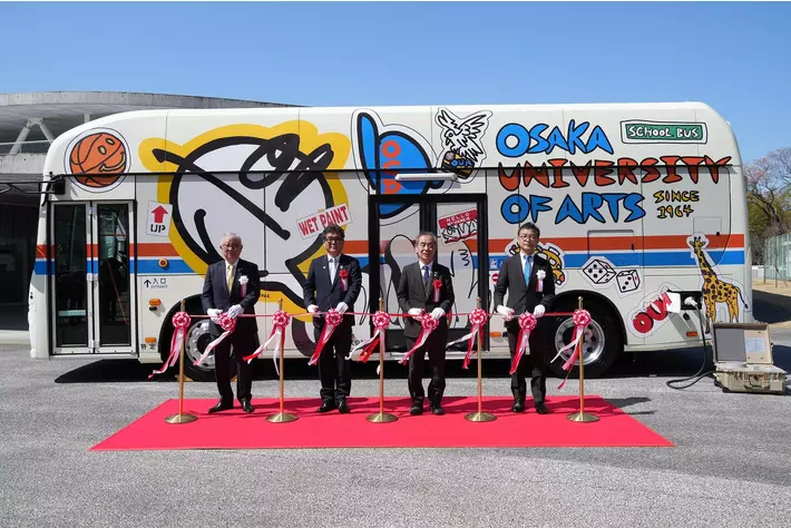 ヒョンデの電気バス「ELEC CITY TOWN」が通学バスとして関西初となる本格運行を開始