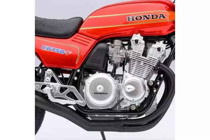 バリバリ伝説』の名マシンが立体化！オートアート「Honda CB750F 巨摩