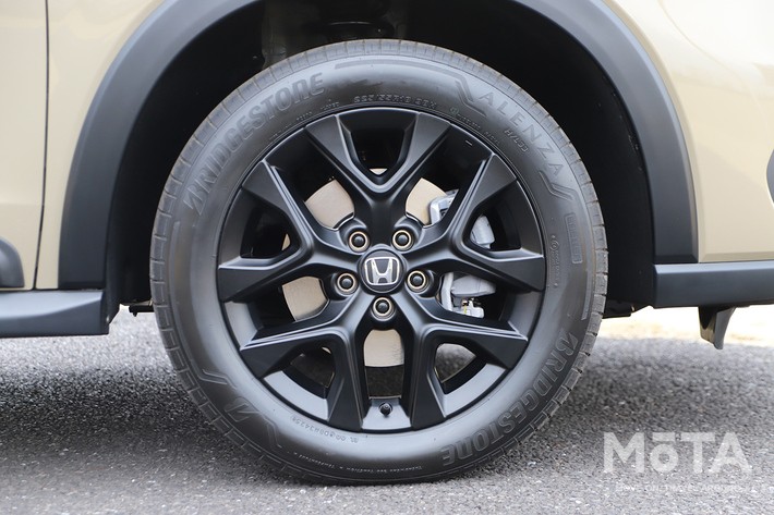 ［6/32］ホンダ 新型ZR-V クロスツーリング 外観 ホイール：足元を引き締めるマットブラック塗装の18インチアルミホイール