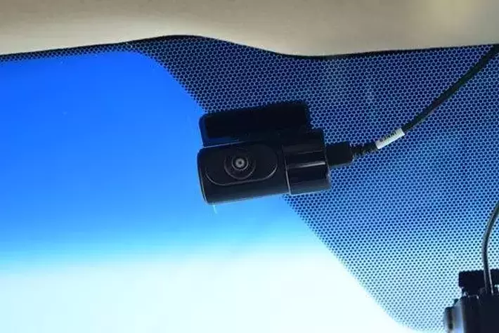 11年で数百機種をレビューした専門メディアが開発主導 新発想の