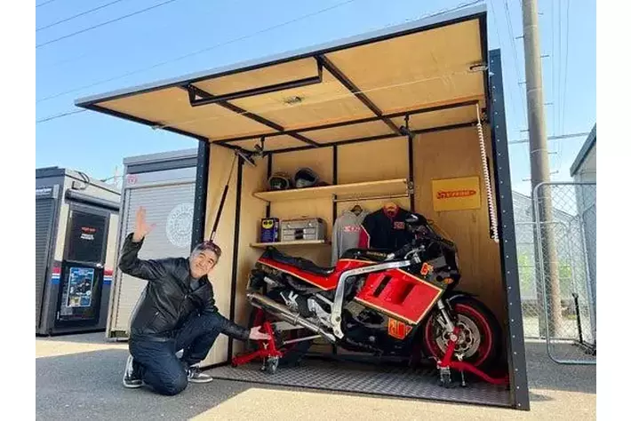 名古屋モーターサイクルショー実物初公開】駐車場1台分で“夢の6輪生活