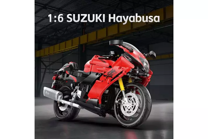 組み立てる SUZUKI『KATANA』と『HAYABUSA』、「名古屋モータサイクルショー」に登場！