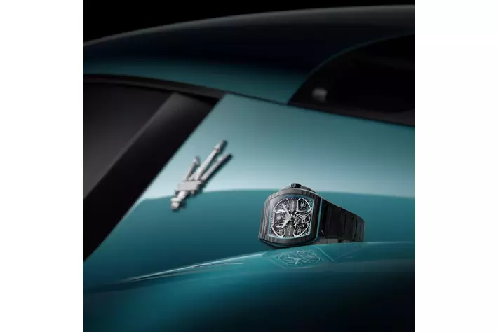 マセラティ × ビアンシェ トライデント100周年を祝う時計「ウルトラフィーノ マセラティ」を発表