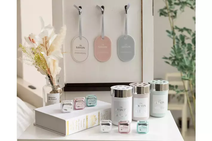 サボンを超えたサボン体験！清潔感と高級感あふれる石鹸のようなデザインにサボンテイストの香りを合わせた消臭芳香剤シリーズが新発売！