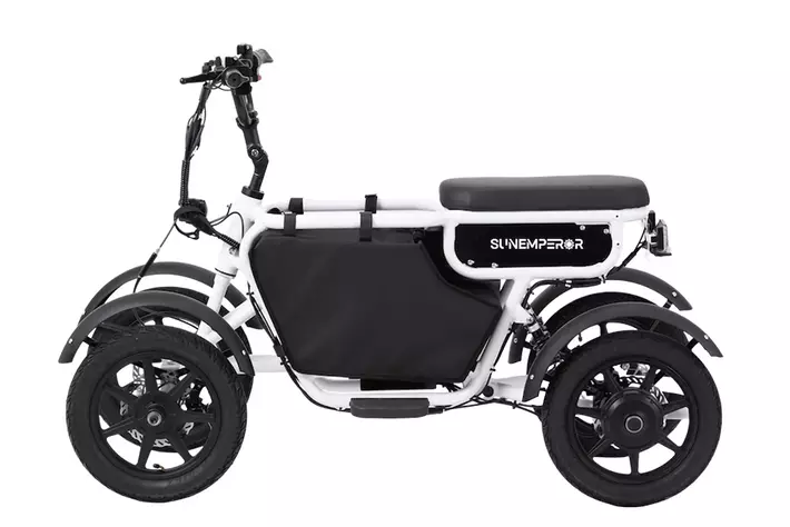 Sun Emperor「LBIRD」、使い始める前に確認したい基本手続き ― ナンバー取得・自賠責・交通ルールを整理