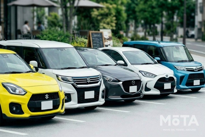 (左から)スズキ スイフト、スズキ ソリオ、マツダ MAZDA2、トヨタ ヤリス、トヨタ ルーミー