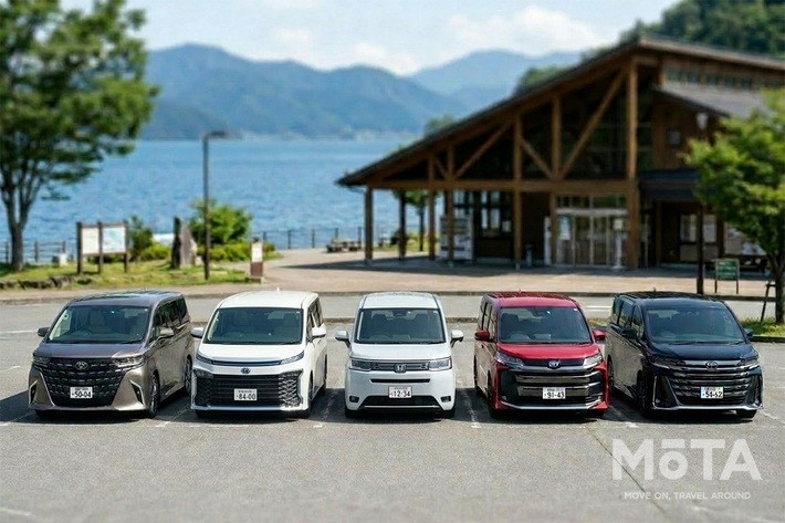 (左から)トヨタ アルファード、トヨタ ヴォクシー、ホンダ ステップワゴン、トヨタ ノア、トヨタ ヴェルファイア