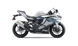 ４月１７日までR カワサキからスーパースポーツモデル「Ninja ZX-4R」「Ninja ZX-4RR