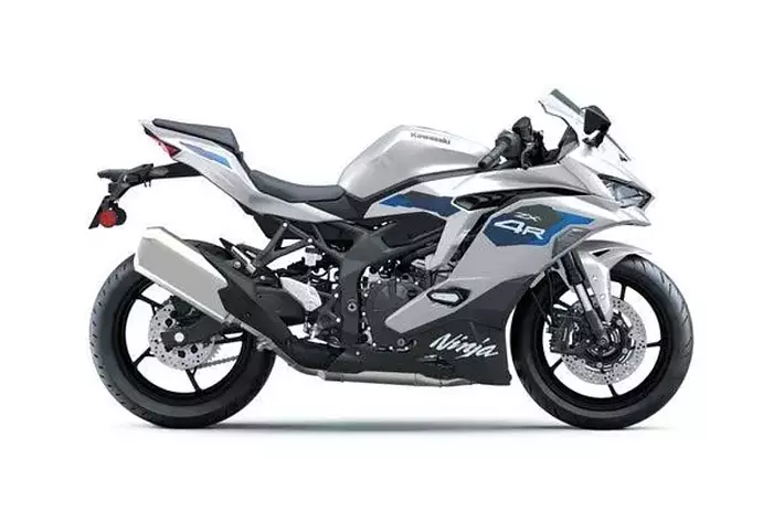 カワサキからスーパースポーツモデル「Ninja ZX-4R」「Ninja ZX-4RR