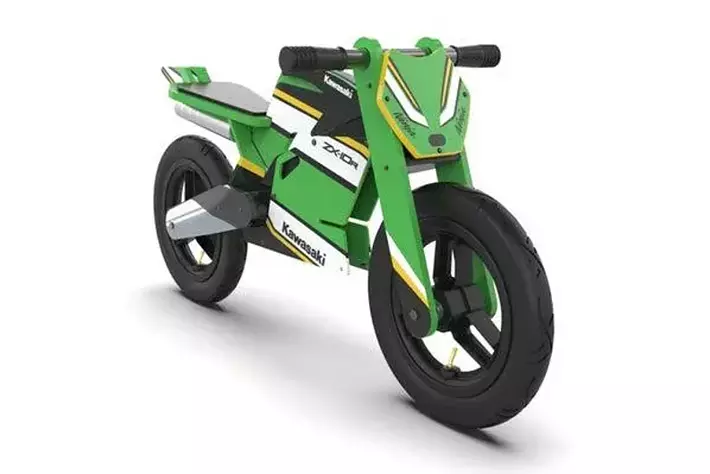 kiddimoto製バランスバイク 未来のライダーへ贈る、はじめてのカワサキ。「子供用木製バランス