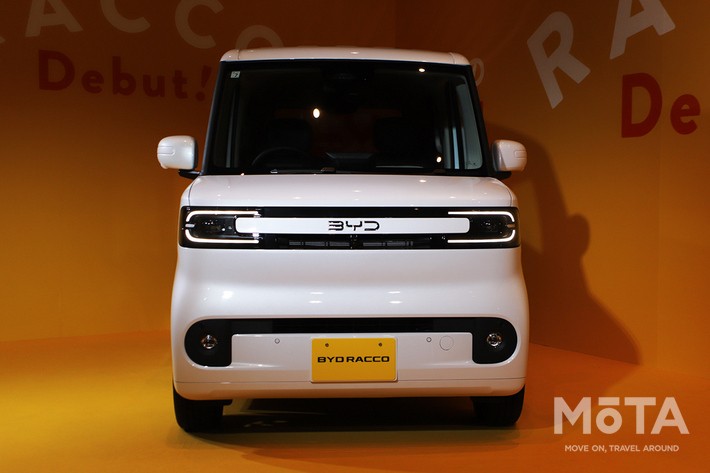 ［2/36］BYD 新型ラッコ 300Premium 外観 フロント正面：スクエアなキャビンシルエット