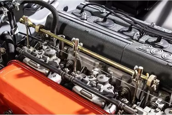 伝説の名車、 フェアレディZ 432の保存版写真集の予約受付を開始
