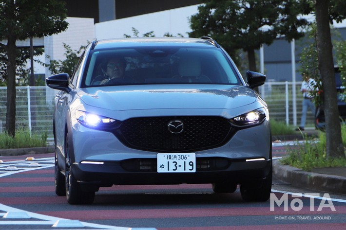 マツダ CX-30の走行イメージ