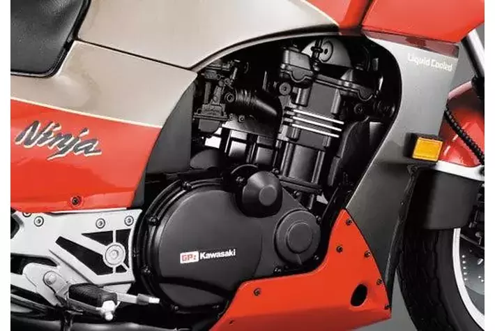 週刊 カワサキ Ninja GPZ900R』不滅の名車“ニンジャ”が1/4スケール