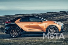 トヨタ C-HR