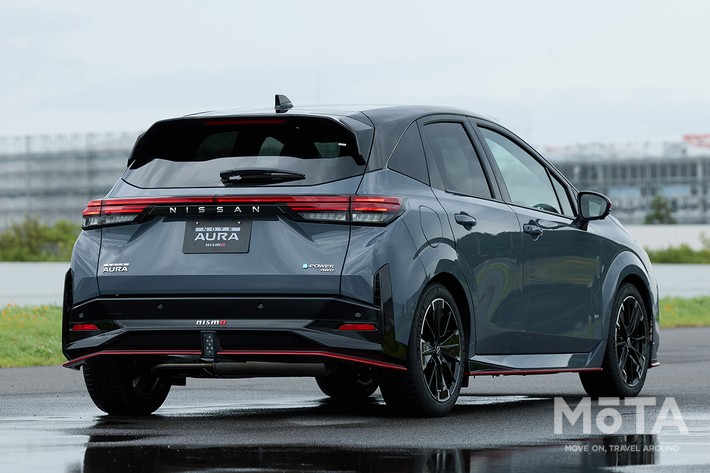 日産 ノートオーラ NISMO