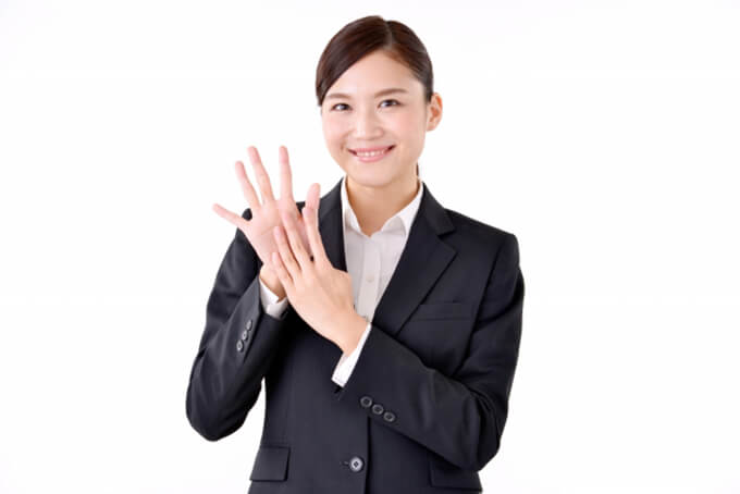 人気の法人向けカーリース、9つの理由