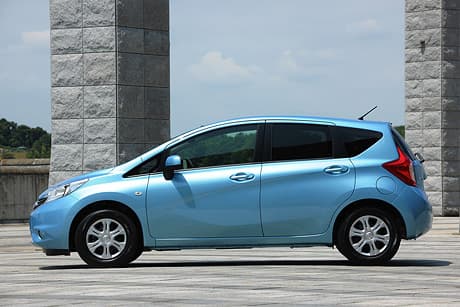 NISSAN NOTE03