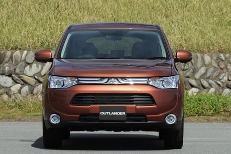 Mitsubishi Outlander05