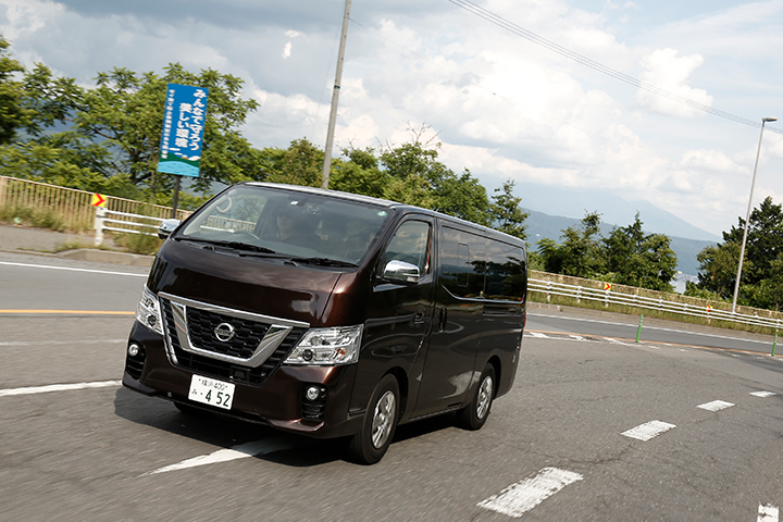 諏訪、岡谷の街から塩嶺峠を越えて進路を北に松本へと向かう