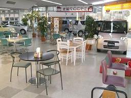 明るくて落ち着いた店内です。