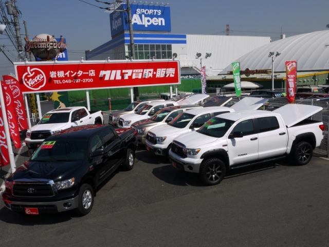 並行輸入車と聞くと不安に思う方もいらっしゃると思いますが、【安心して乗ってください！！】並行輸入車は全車ＣＡＲＦＡＸおよびオートチェックにてアメリカ国内での走行履歴を確認しております。