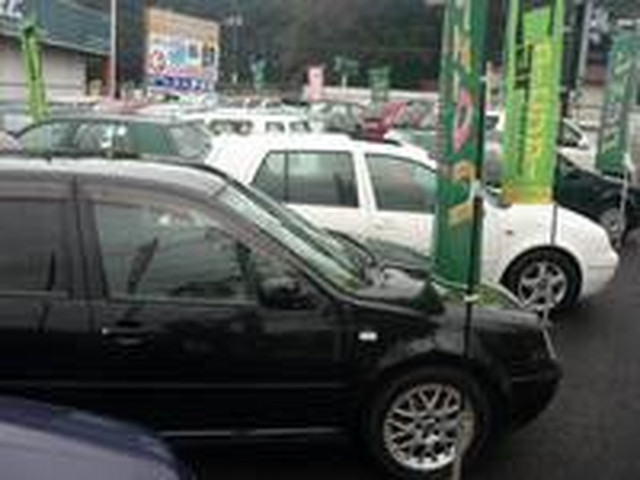 専門店ならではの品質、充実の品揃えにてお客様のご納得のお車をご提案させて頂きます。是非この機会に、新しいカーライフはじめませんか？皆様のご来店スタッフ一同心よりお待ち申し上げます。