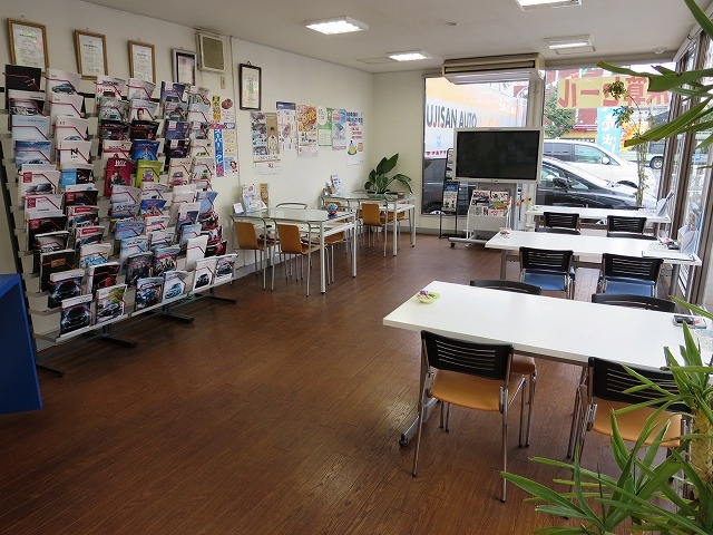 ★下取り＆買取り・車検＆点検・板金＆修理・自動車保険などクルマに関することは何でもご相談下さい。