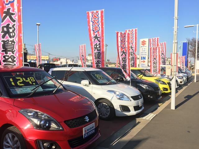 人気のコンパクトカーに軽自動車、高品質の車輌のみを多数展示しいますので、お気軽にご来店下さい♪