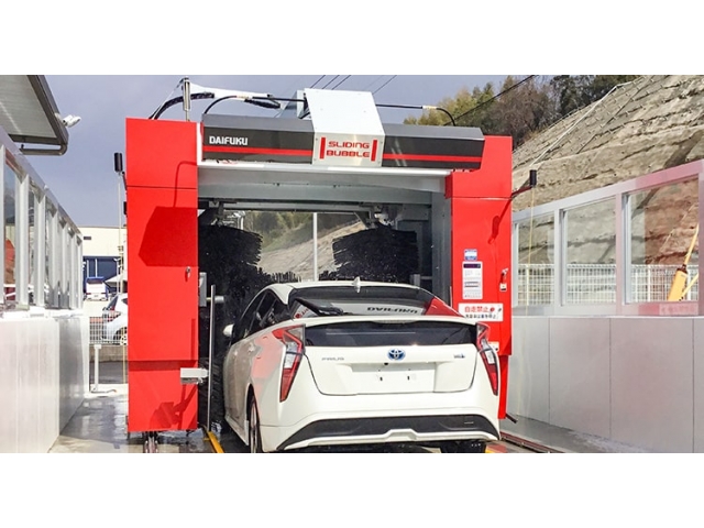 洗車やコーティングもお任せ下さい！！