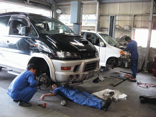 軽四カー＋コンパクトカー＋お買い得車をメインに、展示しております。展示車以外にも、予算や希望に合わせた『注文販売』もおこなっておりますので、ご相談ください！！