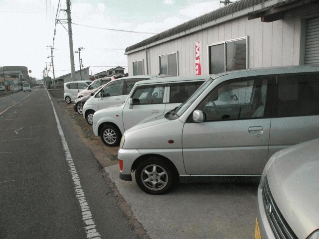 軽自動車、普通乗用車などなどジャンルも幅広く取り扱えます。