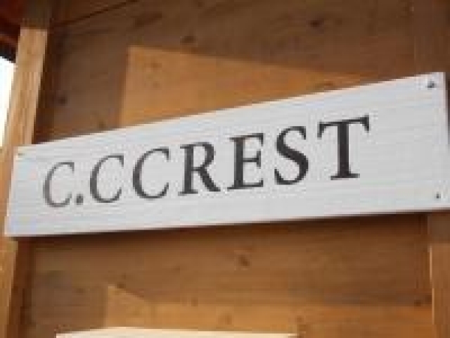 Ｃ.Ｃ CREST（シーシークレスト）