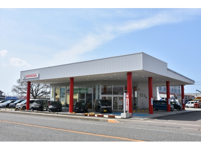 新車、中古車はもちろん、おクルマのことなら、どんなご相談も、ショールームまでお気軽に御相談下さい。展示車、試乗車を御用意しております。