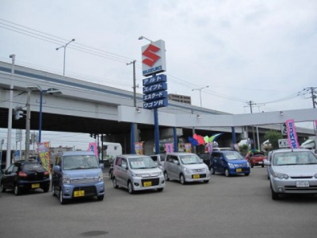 新車中古車両方そろえてるので、お車をご検討されている方はぜひアリーナ札幌東にお越しください！