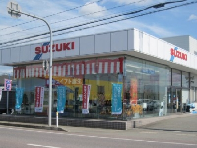 インターネットでも常時最新中古車情報を更新中。