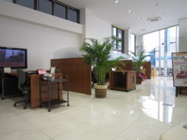 みなさまのご来店、スタッフ一同心よりお待ち申し上げております。