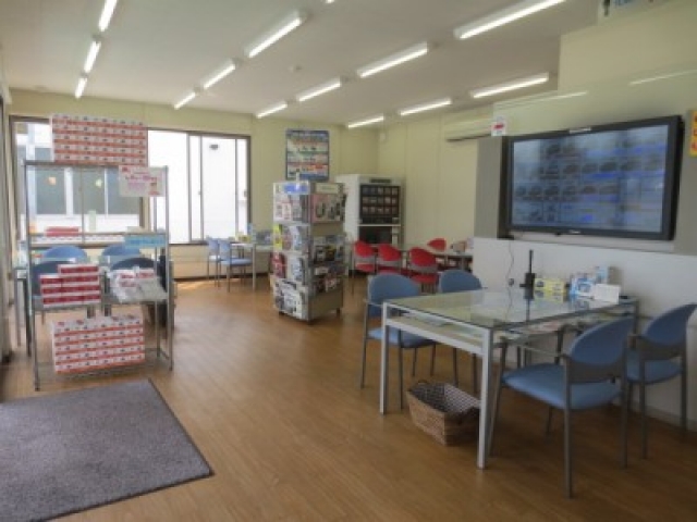 スズキの中古車をお探しの方は是非とも１度ご来店いただけたらと思います。スタッフ全員最高の笑顔でおもてなしいたします♪