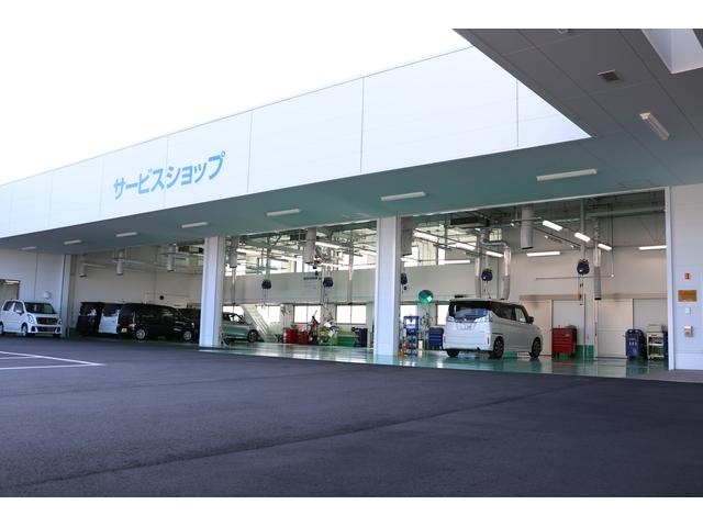 サービス工場も併設しております！！点検、修理、車検と購入後のアフターサービスも充実しております。