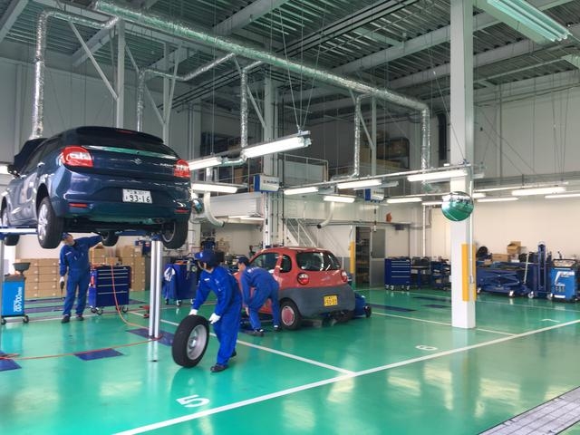 民間車検工場＆サービス工場を完備しています！ご購入後も当店にお任せ下さい。