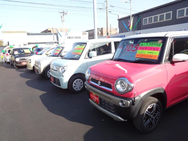 展示場にも中古車を多数取り揃えております。ぜひご来店くださいませ！