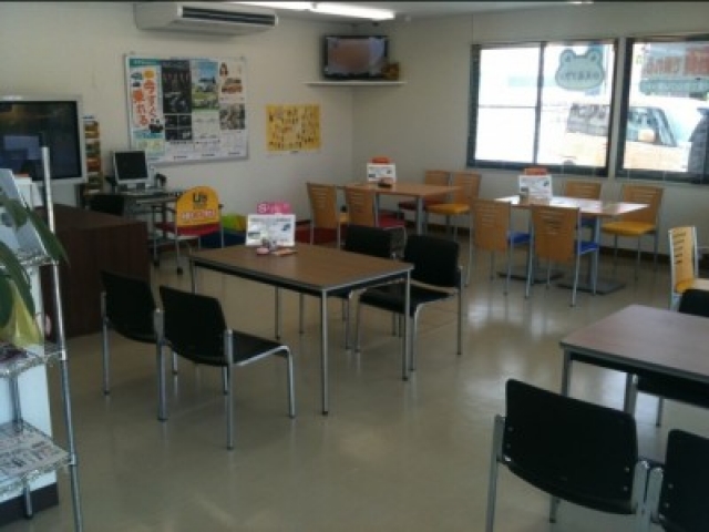 新車・中古車、メンテナンスパック、残価設定クレジット『かえるプラン』、自動車保険、 車検・点検、オイル交換、一般修理、板金修理、リコール作業などお車に関することは何でもお任せください！