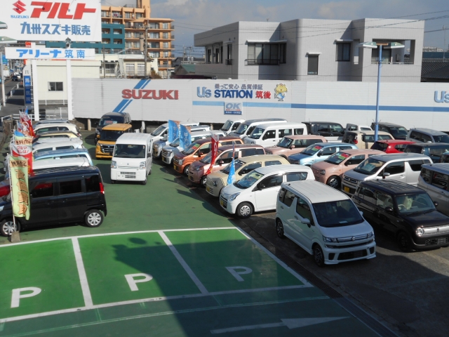 当店の展示場・展示車両です☆良質なお車を常時取り揃えております♪自社はもちろん他社のお車もありますよ♪