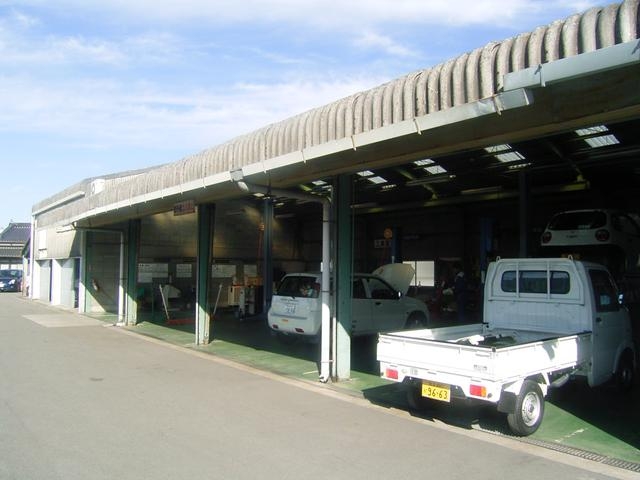 自社工場完備！もしもの時も、迅速に対応いたします！