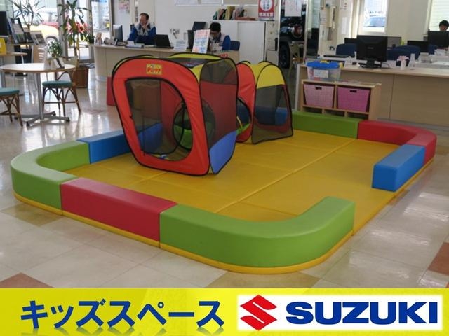 キッズスペースもご準備しております♪ご家族揃ってご来店下さいませ！