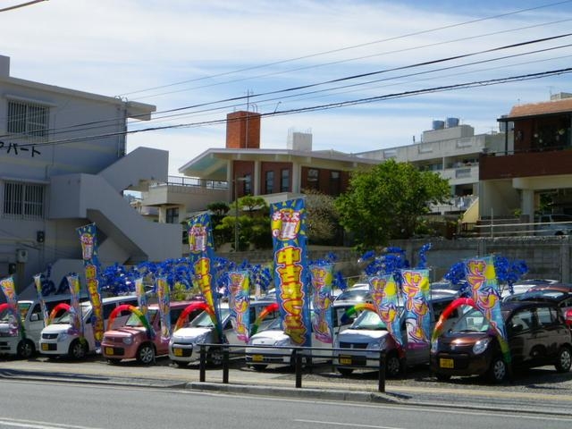 高年式で高品質のクルマを中心に中古車を展示しています。