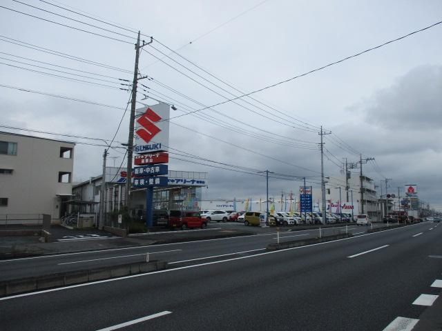 関越道川越インタ－も近く、１６号沿いに位置しておりアクセスも抜群です。