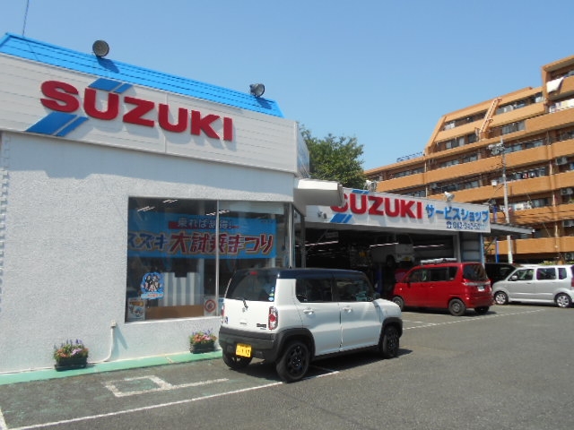 新車・中古車問わずお車に関する事なら何でもご相談ください。